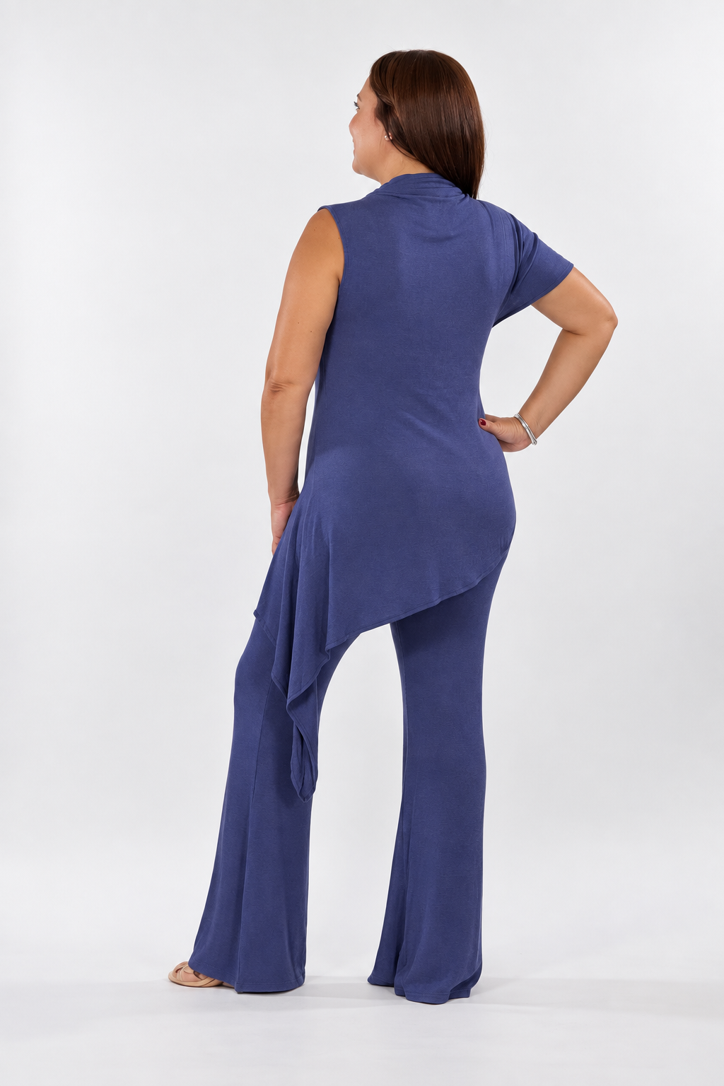 Nora Asymmetric Set