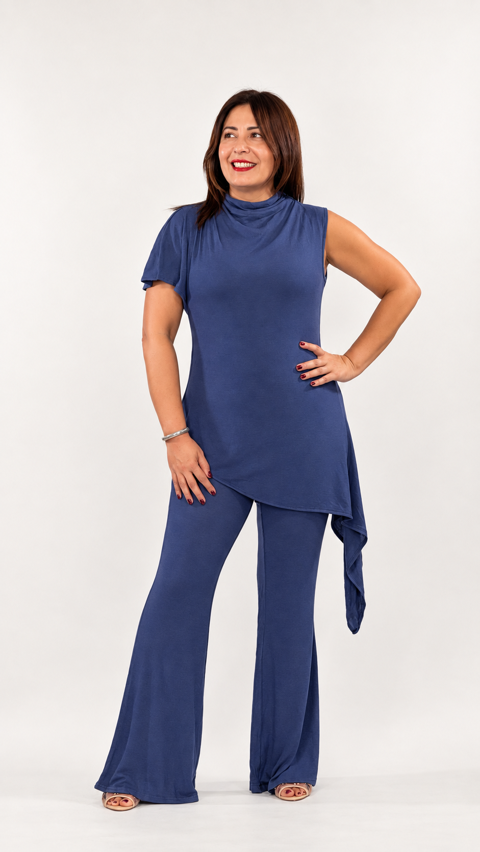 Nora Asymmetric Set